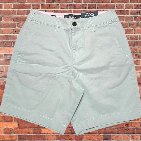 NWT - Hollister Men's Epic Flex Flat Front Short 7" (Light Blue) - Picture 1 of 4